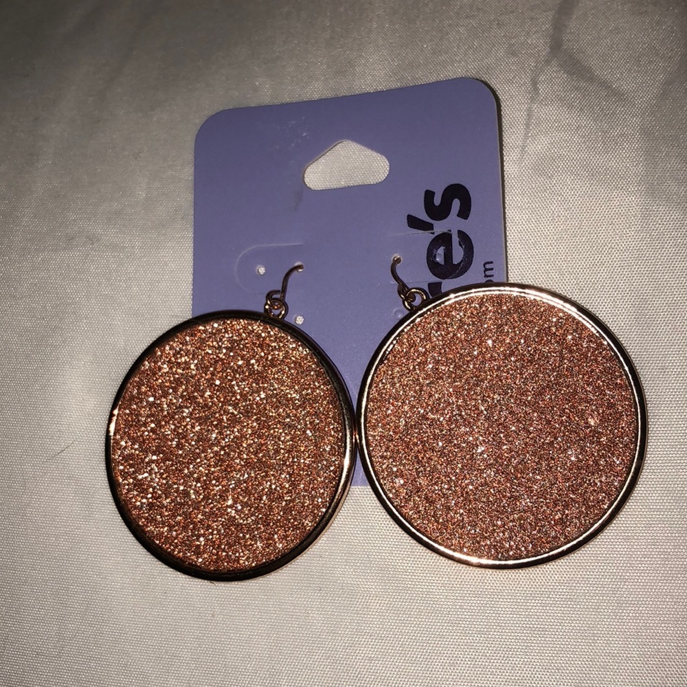 BRAND NEW claire’s rose gold glitter earrings